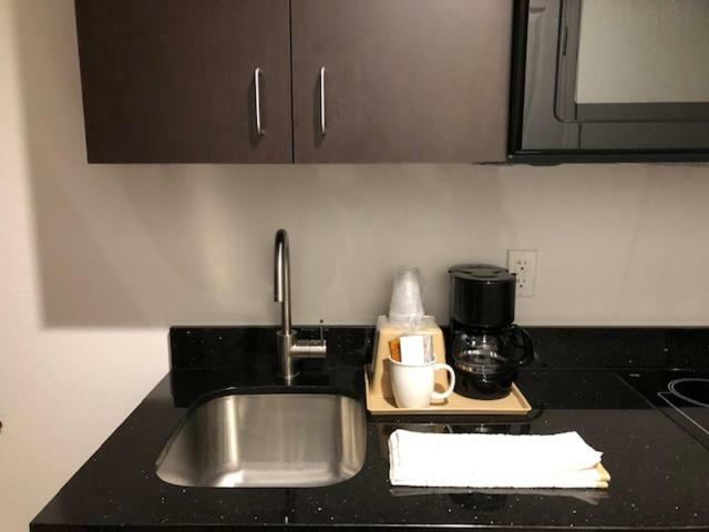 Studio 6 לייק צ'ארלס מראה חיצוני תמונה